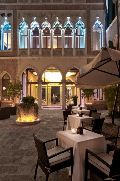 Centurion Palace image 27